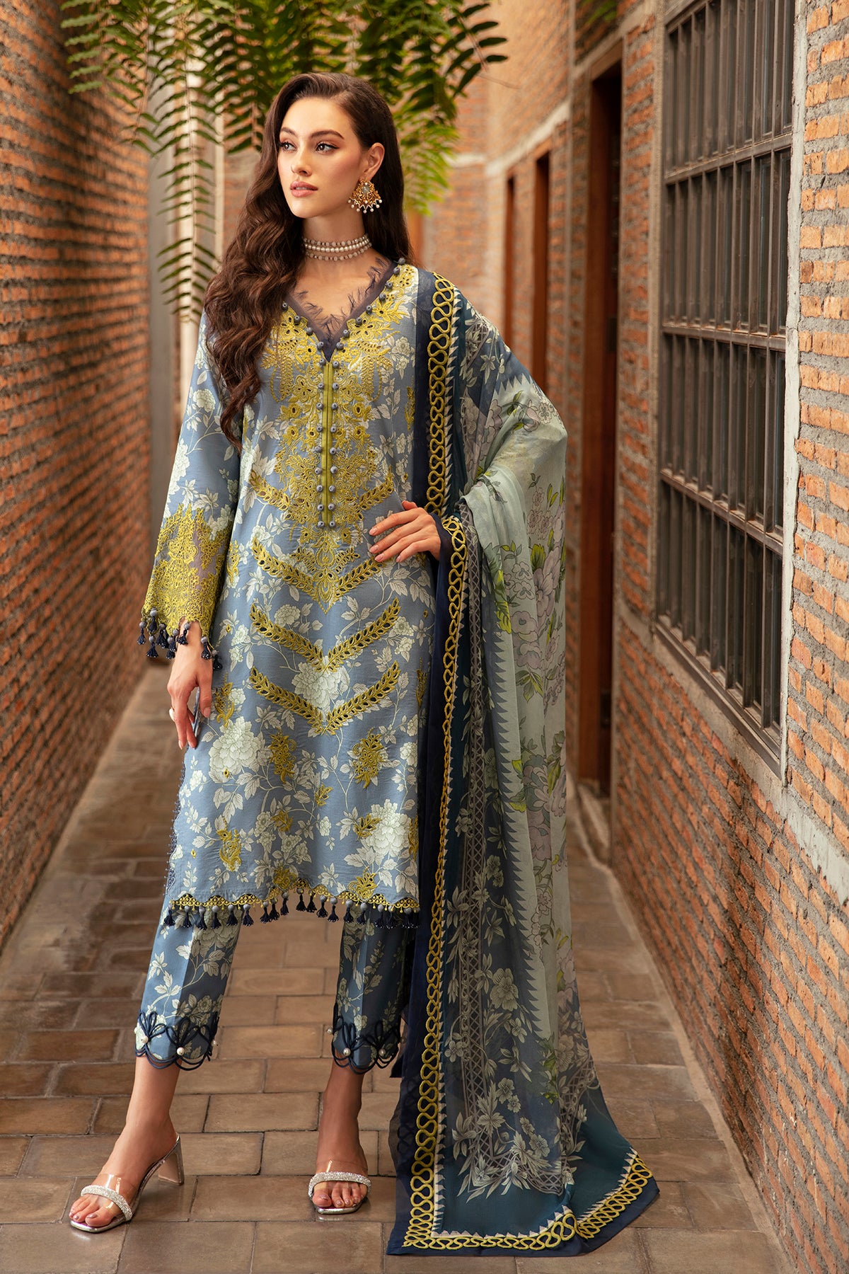 FLORA CAMBRIC 3PC COLLECTION – Jadeonline.pk