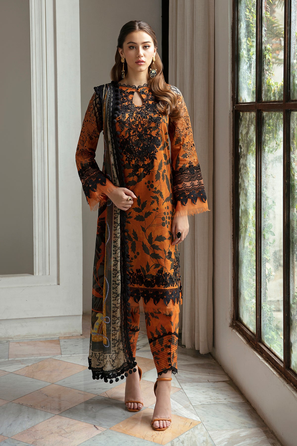 FLORA CAMBRIC 3PC COLLECTION – Jadeonline.pk